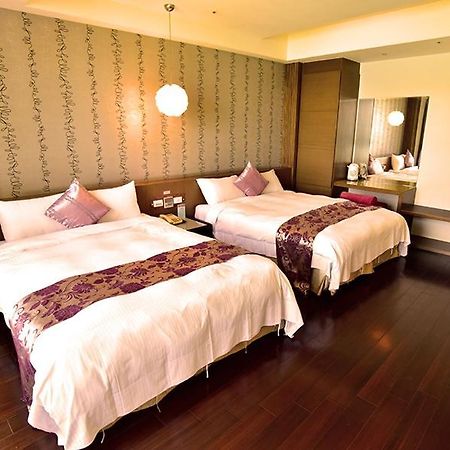 Miracolo View Hotel Yuchi Ngoại thất bức ảnh