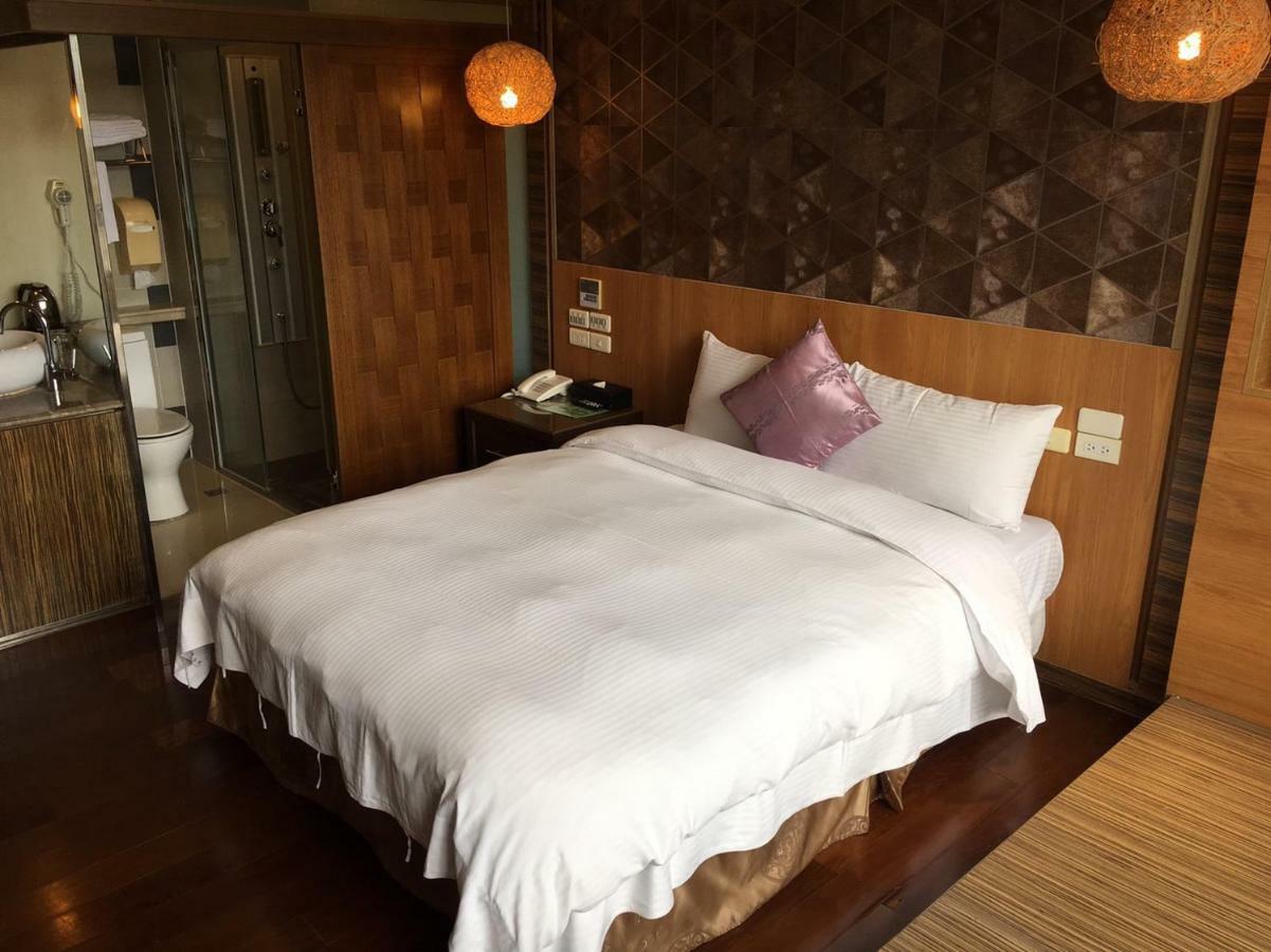 Miracolo View Hotel Yuchi Ngoại thất bức ảnh